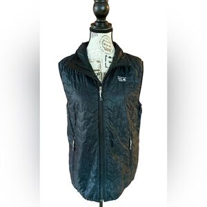 Mountain Hardwear Lightweight Quilted Vest • Women’s Medium • Black